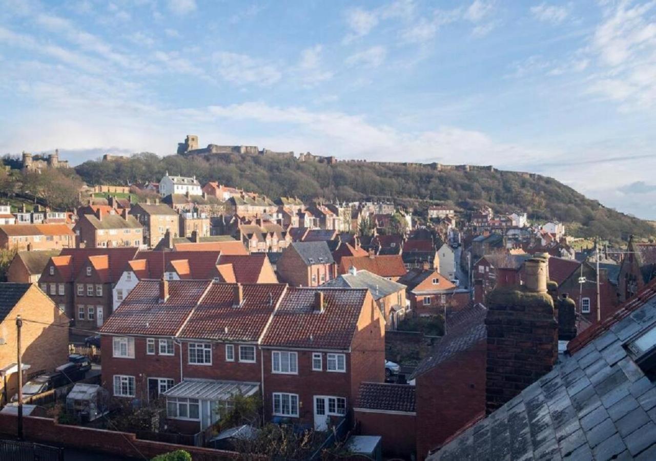 Sandmartin - Top Floor 3-Bed Apartment Sea Views & Parking Scarborough Exteriör bild